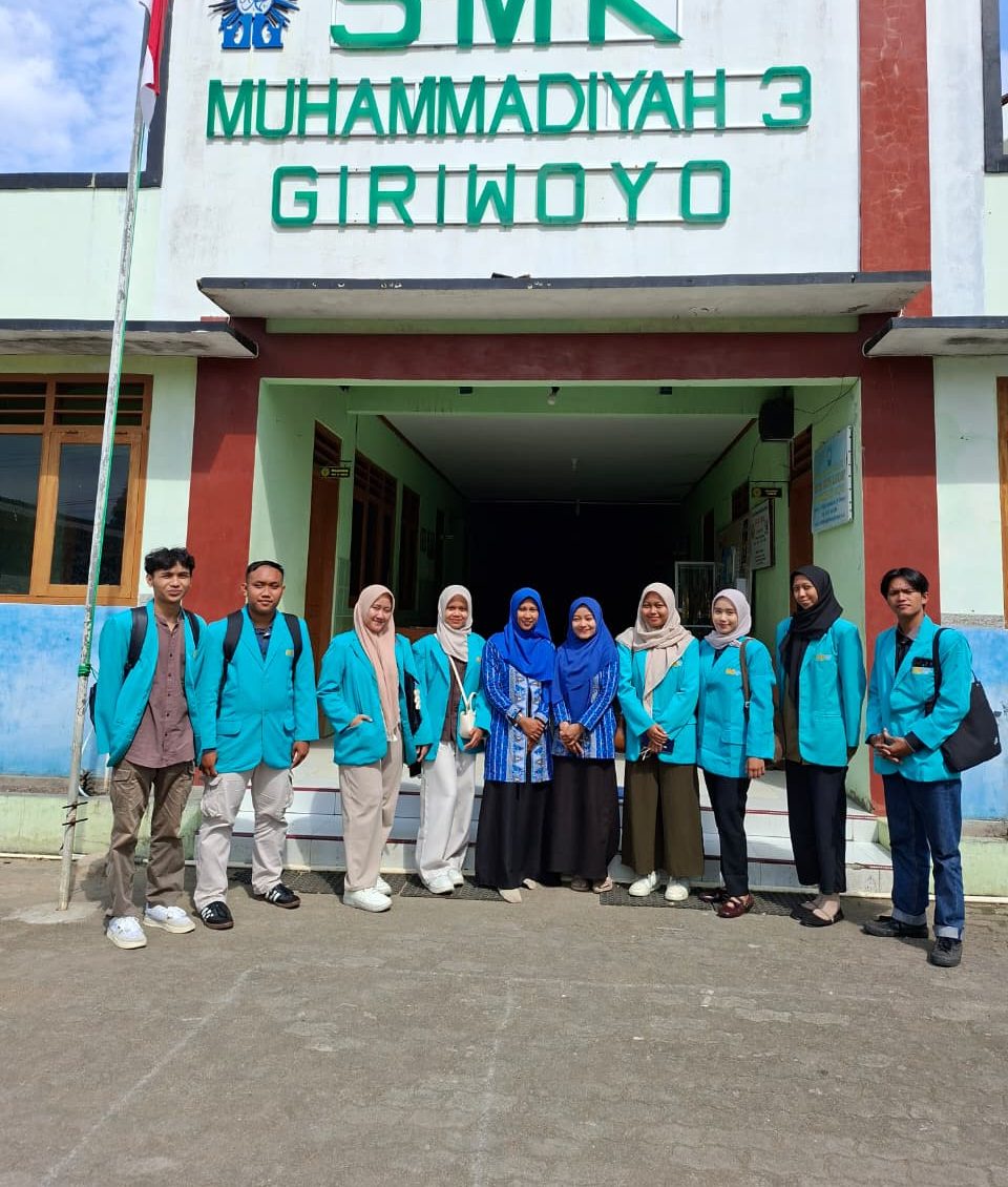 mahasiswa KKN-DIK UMS